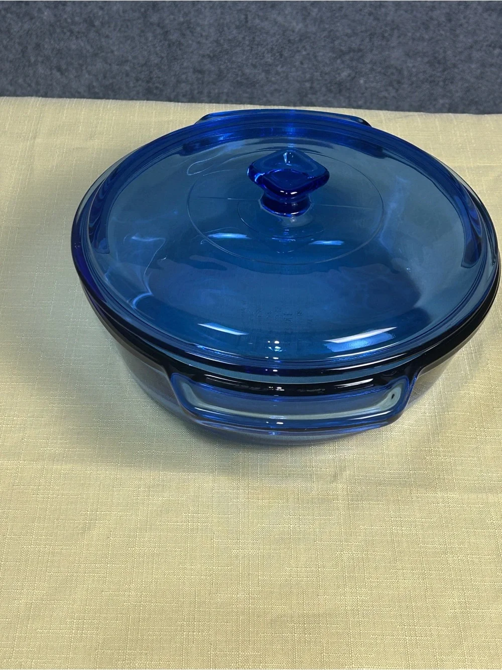 Anchor Hocking Cobalt Blue Glass 1.5Qt Covered 8.25 Round Handled Casserole Dish